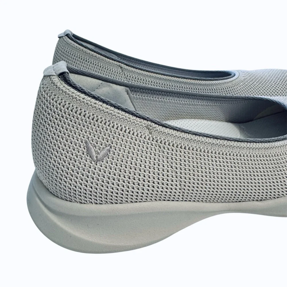 NEW Vivaia Izabel Water-Repellent Round-Toe Sneaker Flats Metallic Diamond - Picture 2 of 8